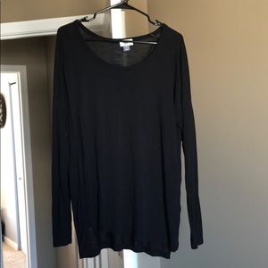 Black long sleeve old navy shirt